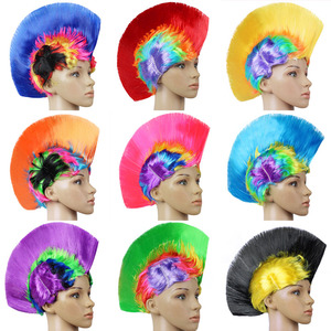 Usine Offre Spéciale Rose Perruques Pour Halloween Crête Punk Fan De Football Fantaisie Robe Cockscomb Perruque <span class=keywords><strong>Mohawk</strong></span>