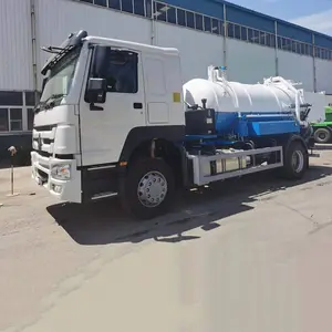 SINOTRUK HOWO Sewage Suction Truck 351 - 450hp 4x2 10-20 CBM Mini Vacuum Truck Sewage Suction