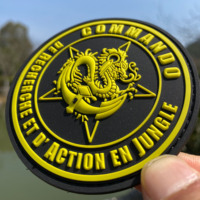 Insigne en caoutchouc PVC 3D personnalisé Patch en silicone Boucle de crochet thermocollante pour chapeaux Bâtons d'airsoft Étiquette souple collante Patchs en PVC souple en plastique
