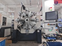Machine à fabriquer des ressorts chinoise CNC sans came à 12 axes, diamètre de fil max. 4,8 mm