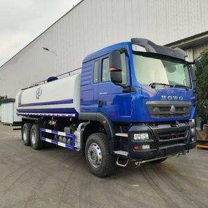 Camion-citerne à eau HOWO 6x4 20000L à prix abordable, 371HP, pour le marché de la <span class=keywords><strong>Tanzanie</strong></span> et du Nigéria - Product Image 5