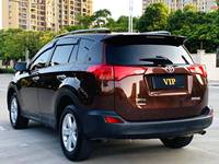 Toyota RAV4 AWD d'occasion : 2013 2.5 Elite 4WD, faible kilométrage, moteur V6