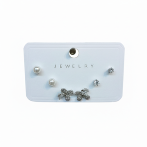 Eleganti orecchini a forma di fiore in argento con perle finte, gioielli classici da donna per l'uso quotidiano - Product Image 1