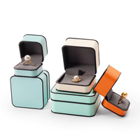 Vente en gros de boîtes à bijoux Zomeda de luxe modernes avec logo personnalisé en cuir PU, fermeture magnétique, ensemble de boîtes à bijoux colorées, emballage cadeau pour collier et bague