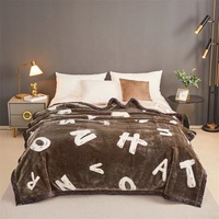 Plaid moderne en peluche Sherpa, super doux, luxueux, épais et chaud, en tissu Raschel recyclé, avec logo personnalisé