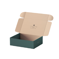 Boîte d'expédition pliable en carton ondulé écologique et colorée pour t-shirts en tissu, emballage en papier pour envoi postal