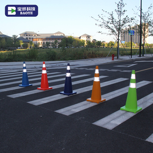 Cono de Seguridad Reflectante Prismático de PVC de Alta Intensidad Baoye de 90 cm (36 Pulgadas) para Carreteras, Tráfico, Construcción de Carreteras - Product Image 5