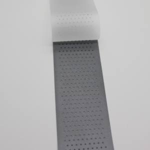 قماش نيوسول مخصص بقاعدة مثقبة وعاكسة (مادة الخرز الزجاجي) فضية للملابس الواقية الشخصية والملابس الخارجية - Product Image 2