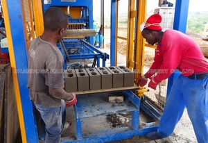 Kaidong niedriger Preis QT4-25 Flugasche Block herstellungs maschine Baumaterial Beton ziegel herstellungs maschine - Product Image 2