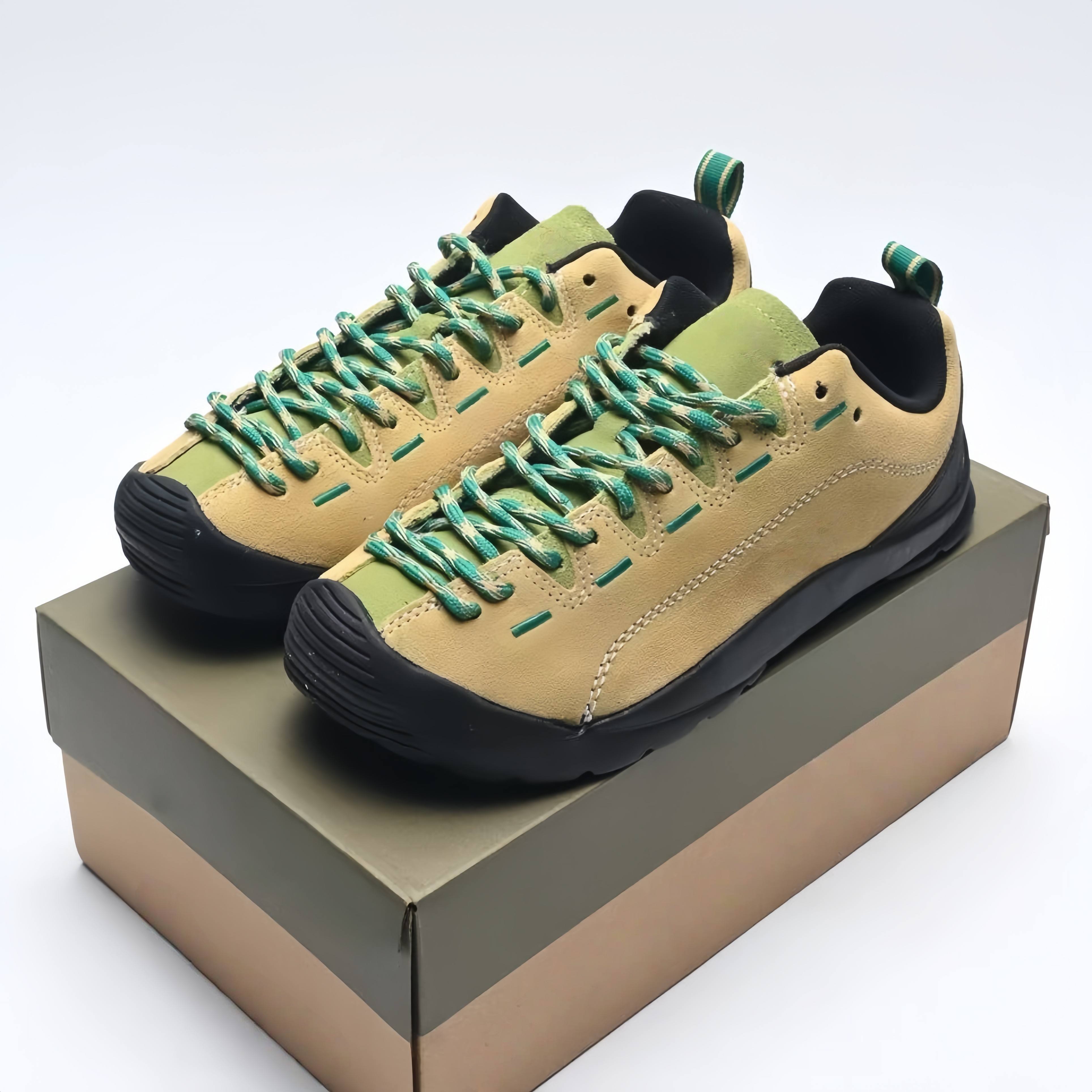 สีเขียว