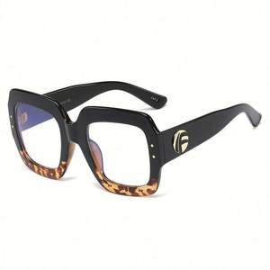 Gafas de Sol Cuadradas con Marco Grande Retro de Moda Personalizada para Mujer, Gafas de Computadora con Protección Contra la Luz Azul 2021 - Product Image 4