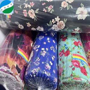 Venta caliente de poliéster masa tela de impresión al por mayor de musgo impreso tela de crepé productos listos stocklot tejido vestido de tela - Product Image 4