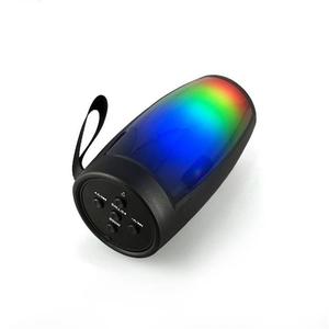 Haut-parleur <span class=keywords><strong>de</strong></span> bureau USB PC Gaming Fire Lumière LED Haut-parleur Super Bass AUX Q1 RGB Boombox - Product Image 2