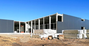 Ateliers préfabriqués en structure métallique, entrepôts métalliques préfabriqués économiques et hangars à prix compétitifs - Product Image 4