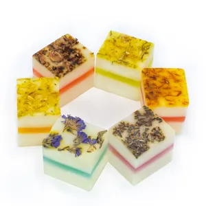 Amazon Natural Handmade Soap Blütenblatt Gesichts-und Körper aufhellung Reinigungs seife Getrocknete Blume Bad Seifen riegel