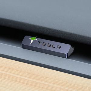 Diffuseur d'air frais de luxe pour voiture <span class=keywords><strong>Tesla</strong></span>, éclairage ambiant, capteur de <span class=keywords><strong>vibration</strong></span>, support d'aromathérapie en alliage d'aluminium pour Model 3/Y/S/X - Product Image 5