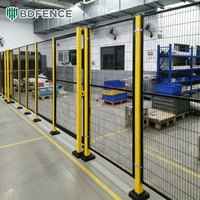 Clôture de sécurité robotique en acier à faible teneur en carbone à assemblage rapide avec panneaux de protection modulaires pour l'aménagement d'équipements automatisés en usine