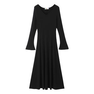 รันฉีชุดเดรสผ้าถักคอวีแขนยาวสำหรับผู้หญิง เอวเข้ารูป สีดำ ชุดเดรสสเวตเตอร์โอ๊ตส์ N9327 - Product Image 1