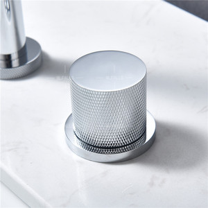 Vòi rửa chén nhà tắm nhà bếp thiết kế hiện đại 3 lỗ hai tay cầm - Product Image 3