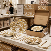 Service de table en céramique de luxe personnalisé avec bordure en or véritable, assiettes en porcelaine pour mariage et banquet royal