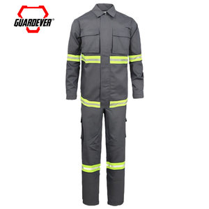 ชุดคลุมแบบสองชิ้น GUARDEVER 2 ช่องใส่ของที่อก - Product Image 1