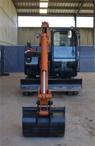 Excavatrice sur chenilles de petite taille d'occasion de haute qualité 6T d'origine japonaise Hitachi ZX60C-5A à vendre - Product Image 6