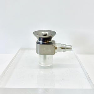 Adaptateur de genou prothétique en aluminium avec verrouillage en silicone pour composant de prothèse de membre inférieur - Product Image 5