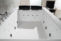 Baignoires de massage rectangulaires modernes et intelligentes Baignoires à remous Spa Jardin intérieur Trempage Cascade Égouttoir autoportant pour les couples