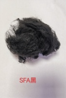 Fibre de polyester recyclée colorée pour tissus non tissés et feutres aiguilletés