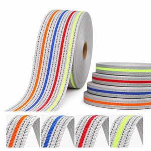 Sangle tissée épaisse en nylon réfléchissant de couleur personnalisée avec bande réfléchissante de 3 mm pour laisse, collier et harnais pour chien - Product Image 1