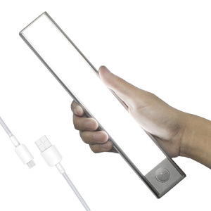 Lampe LED pour armoire, ultra-mince, intelligente, à détection de mouvement, bande lumineuse LED à aspiration magnétique, rechargeable, tube lumineux pour armoire - Product Image 1
