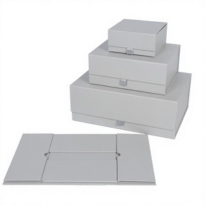 Boîte de rangement et de rangement à chaussures universelle en carton recyclable, sac cadeau pliable intégré pour vêtements - Forme carrée - Product Image 1