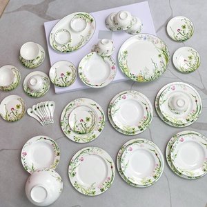Wholesale 41pcs European Style Luxury High Grade <b>Bone</b> <b>China</b> Ceramic <b>Dinner</b> <b>Sets</b> Custom Logo Porcelain Charger Plates for Party - Product Image 1