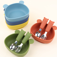 Logo personnalisé ensemble d'alimentation 3 en 1 pour ours bol ventouse pour bébé coeur silicone ensemble d'alimentation pour bébé vaisselle pour enfants