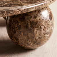 Table basse de salon de luxe en marbre naturel Emperador, plateau rond, pieds sphériques, design de table centrale de designer