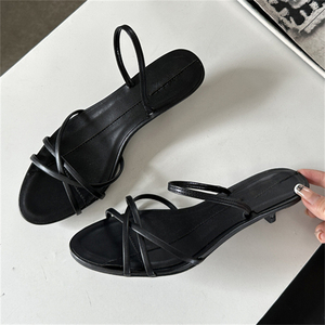 XSD Manufacturer 2025 Summer New Fashion Flat <b>slippers</b> for Women Simple Luxury Comfortable Sandals - Product Image 4