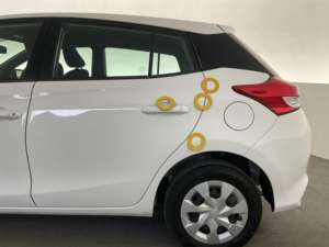 Voitures d'occasion de haute performance, <span class=keywords><strong>Toyota</strong></span> <span class=keywords><strong>Yaris</strong></span> S SE / E Hatchback <span class=keywords><strong>2020</strong></span>, prêtes à être expédiées - Product Image 2