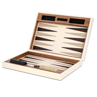 Ensemble de backgammon de luxe en bois de noyer et cuir grainé entièrement personnalisable Pièces de bois personnalisées