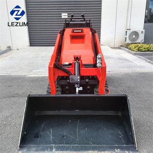 LEZUM LS1000 Langsung dari Pabrik Mesin Kubota EPA <span class=keywords><strong>Mini</strong></span> Skid Steer <span class=keywords><strong>Loader</strong></span> Kompak |   Stand on Track Skidsteer berarti Skidsteer dengan roda rantai. |   Merekrut Agen - Product Image 3