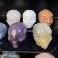 Vente en gros : Ornement artisanal moderne en cristal de quartz rose, sculpture extraterrestre en pierre précieuse pour la décoration
