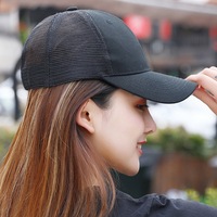 Baseballcap met effen mesh achterkant, aangepaste logo, verstelbare snapback trucker cap voor heren en dames