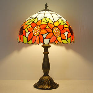 Lámparas de Mesa Estilo HFBH de 12 Pulgadas, Lámpara de Vidrio con Diseño Floral de Tulipán, Luces de Escritorio con Base de Aleación de Zinc, Luces Decorativas Retro - Product Image 5