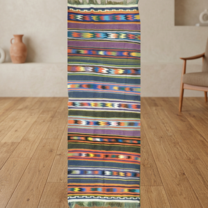 Tapis Kilim Sanandaj authentique fait main, unique en son genre, en laine naturelle, collection Seneh, 9'10 x 3'10 - Product Image 2