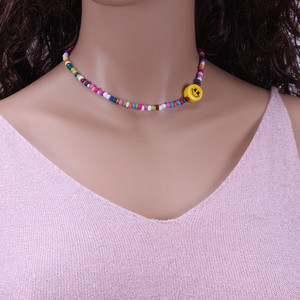 Collar corto bohemio con cuentas de colores y cara sonriente de dibujos animados, joyería para fiestas - Product Image 1