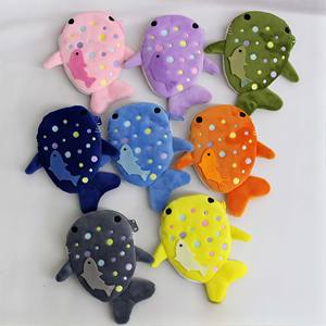 Monedero de Peluche de Tiburón con Cola Torcida, Relleno de Algodón PP, Llavero Único, Almacenamiento para Lápiz Labial y Auriculares, Diseño de Vida Marina, Venta Caliente - Product Image 5