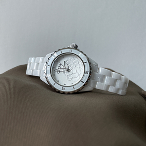 Montre ronde personnalisable CILOA blanche pour femmes, nouvelle montre à quartz étanche de haute qualité, élégante et résistante à l'eau - Product Image 1