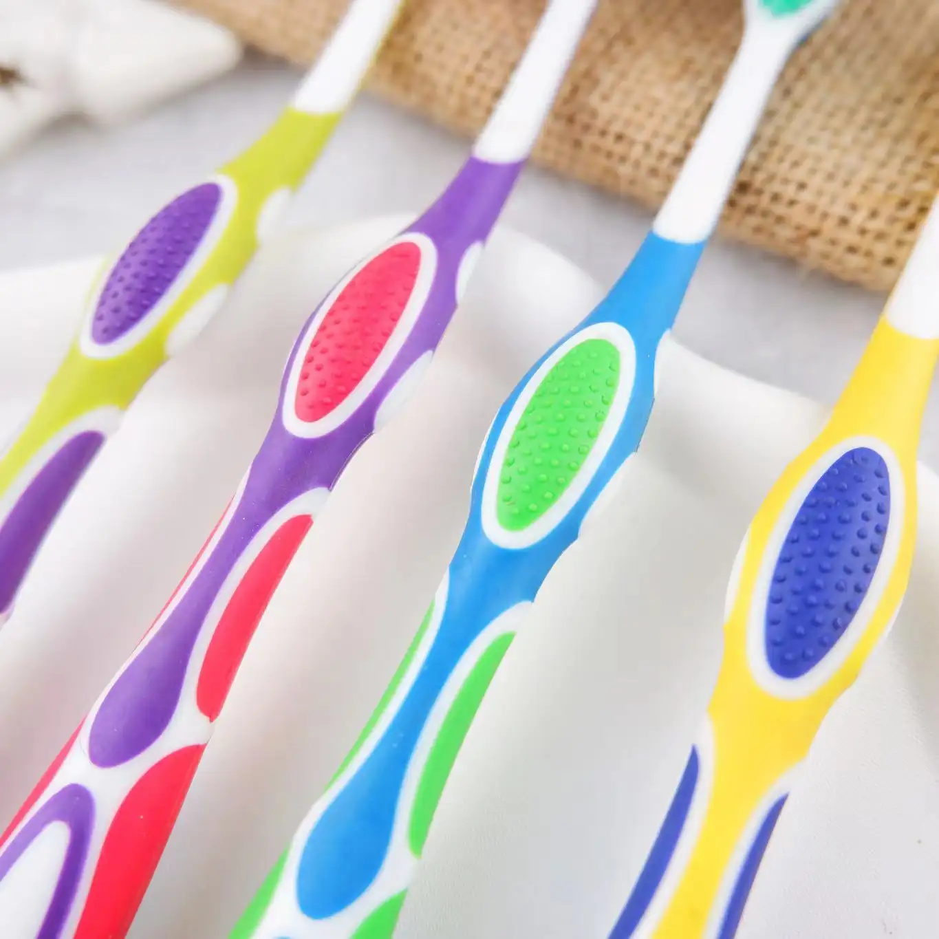 wholesale heterotypic bristle multi-direction clean popular plastic toothbrush children and adult toothbrush