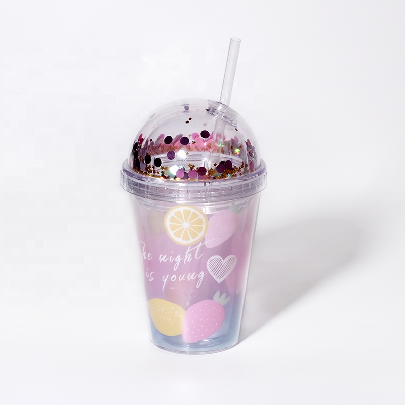 Girlwill лимон клубника пластиковые стаканы для воды с крышками и соломинками цвет пластиковые кружки Пользовательский логотип