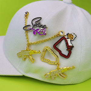 Pin de Sombrero de Metal Esmaltado Suave, Moderno y Artesanal, de la Marca Hat Selas, Prueba Gratuita - Product Image 1
