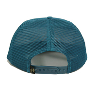 OEM Usine Broderie Vintage Personnalisée Haute Qualité 5 Panneau Polyester Mousse Plage Surfeur Surf Vintage Bord Plat Snapback Hat Cap